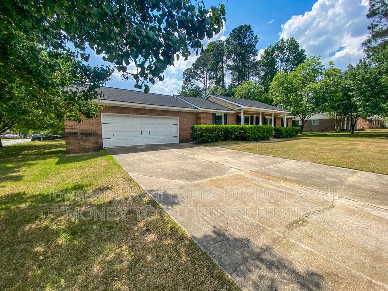 212 Haverhill Drive – photo 3
