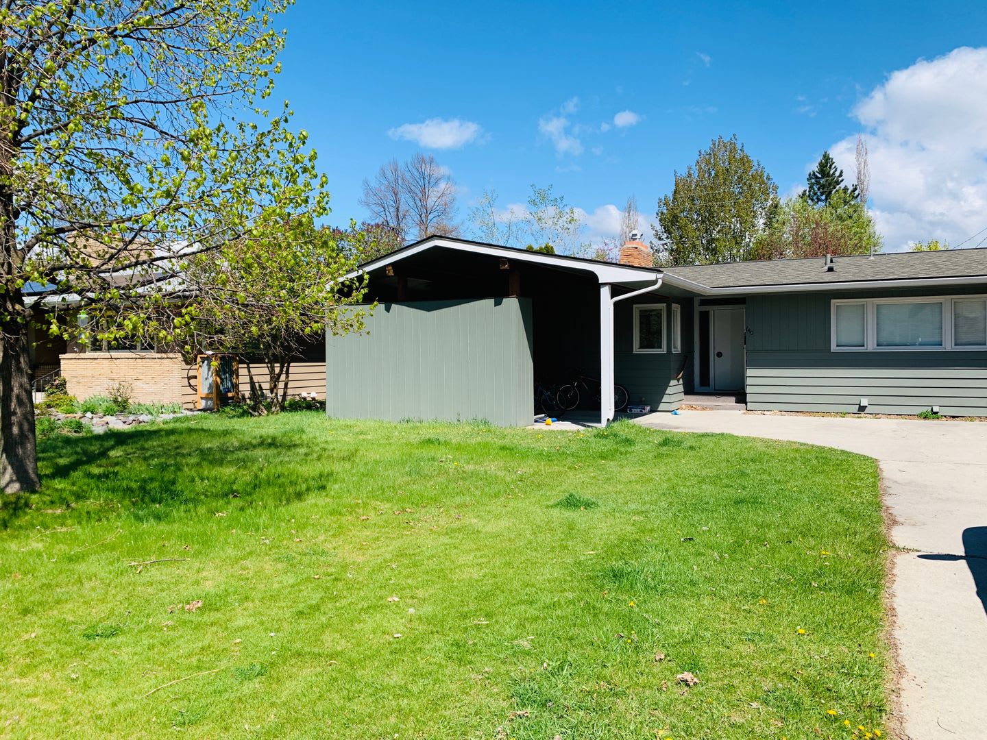 University Area Home – photo 2