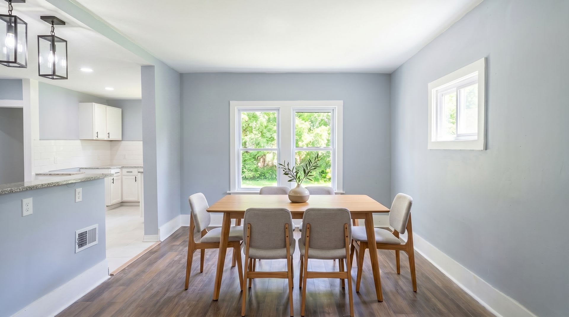 Large 4 Bedroom 1 5 Bathroom Eden And Cmha Section 8 Welcomed – photo 3