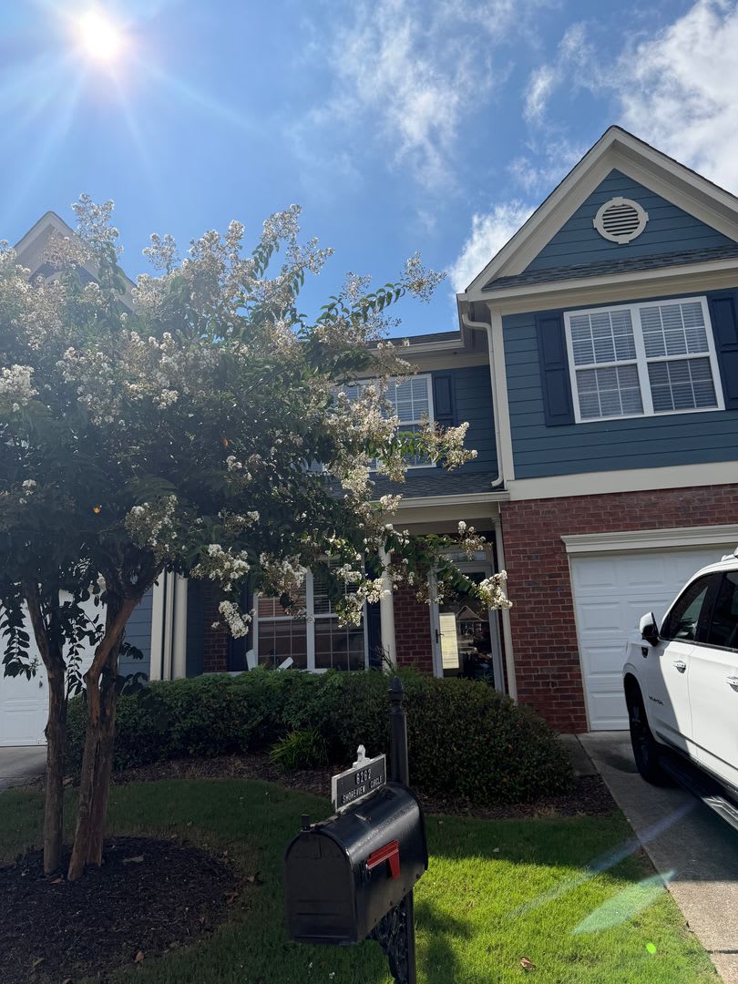 3 bed/ 3 bath Townhouse – photo 2