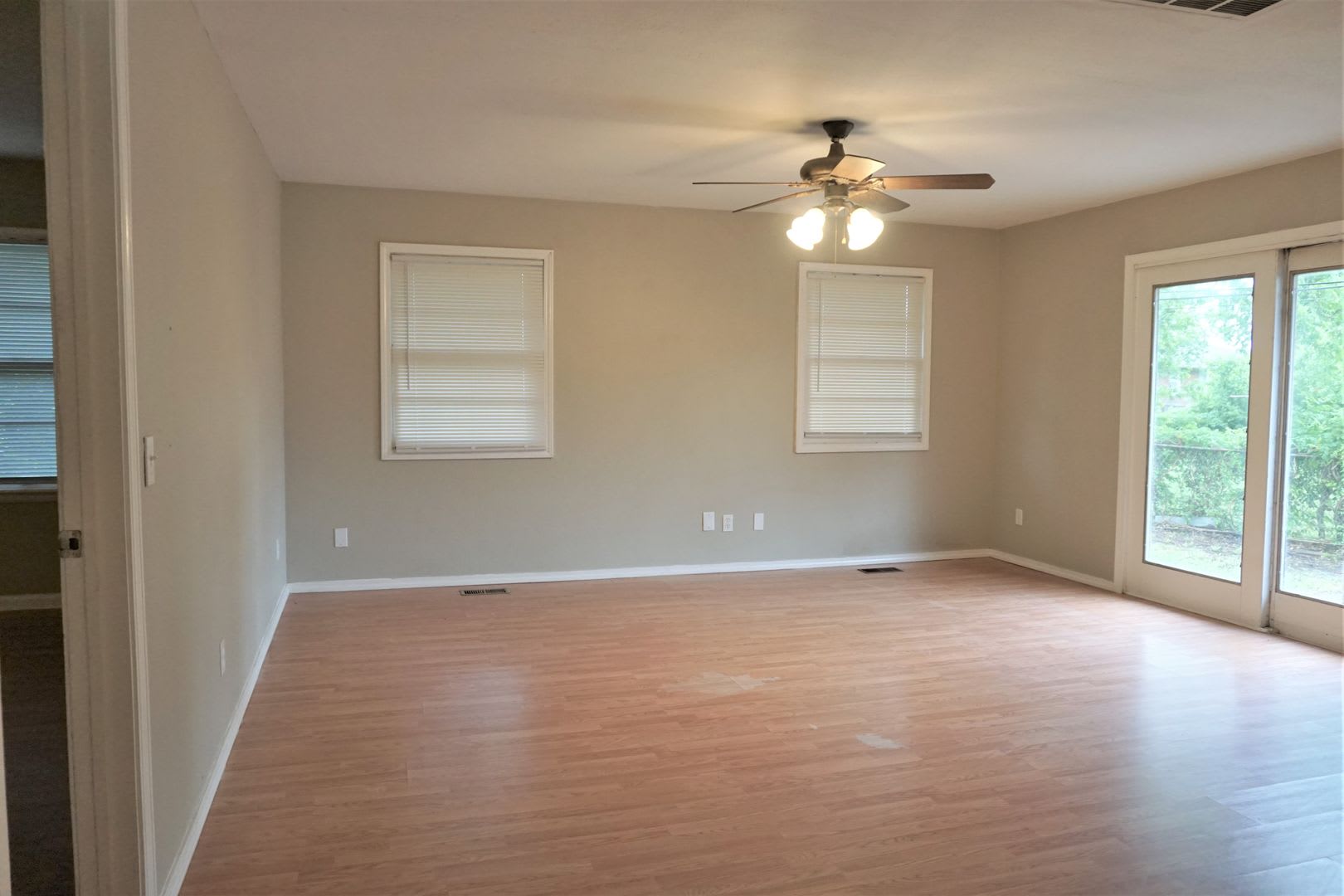 3 Bed 2 Bath 1 Car Garage -The Village NW OKC – photo 5