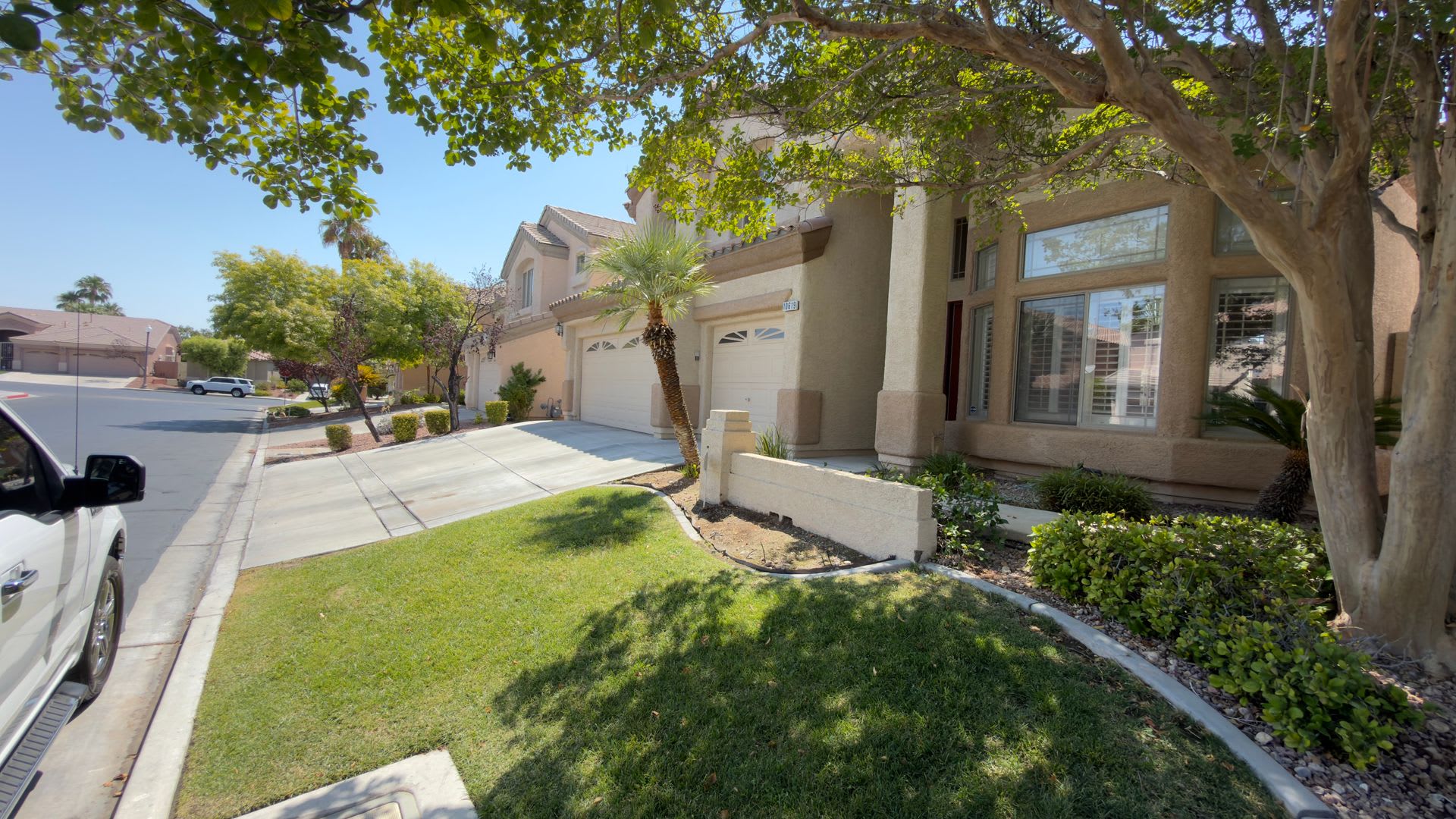 Hard to find Gated Summerlin Beauty! – photo 1