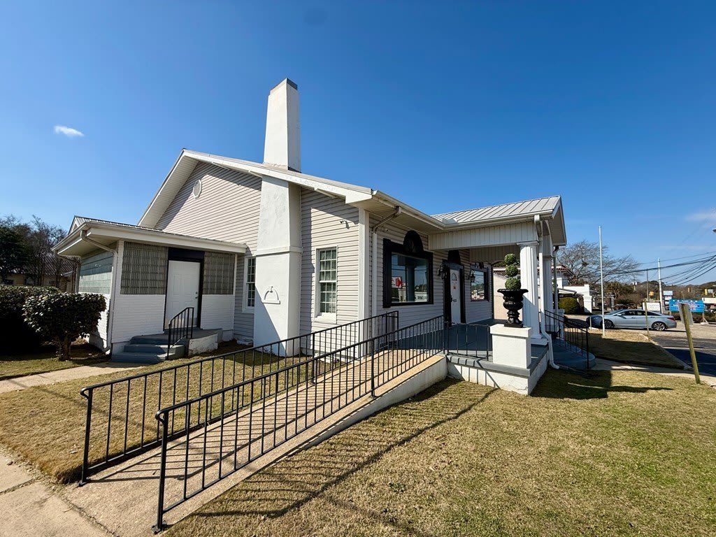 707 W Main St. – photo 4