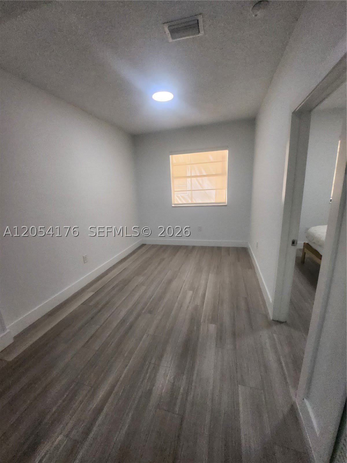 2700 Collins Ave – photo 5
