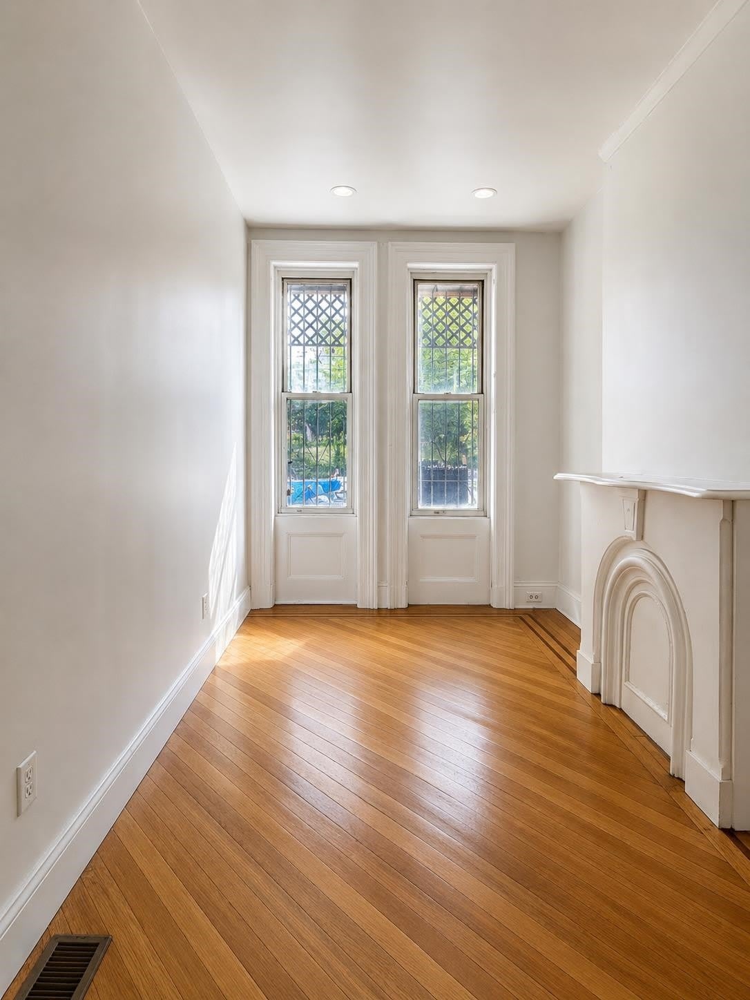 60 Clifton Pl – photo 3