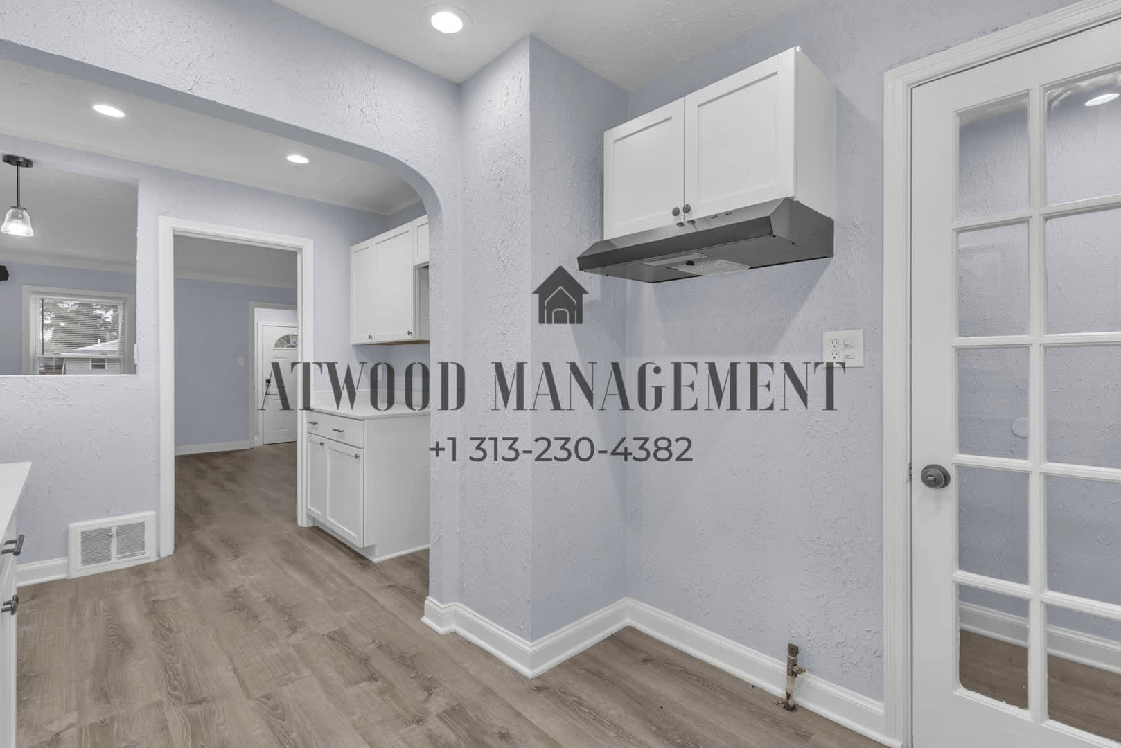 This Beautifully Updated 3 Bedroom 1 Bath Single Family Home Is Ready For Move In – photo 4