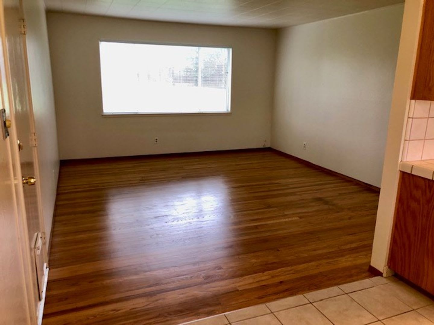 Beautiful Orangevale Home, Available Now! – photo 5
