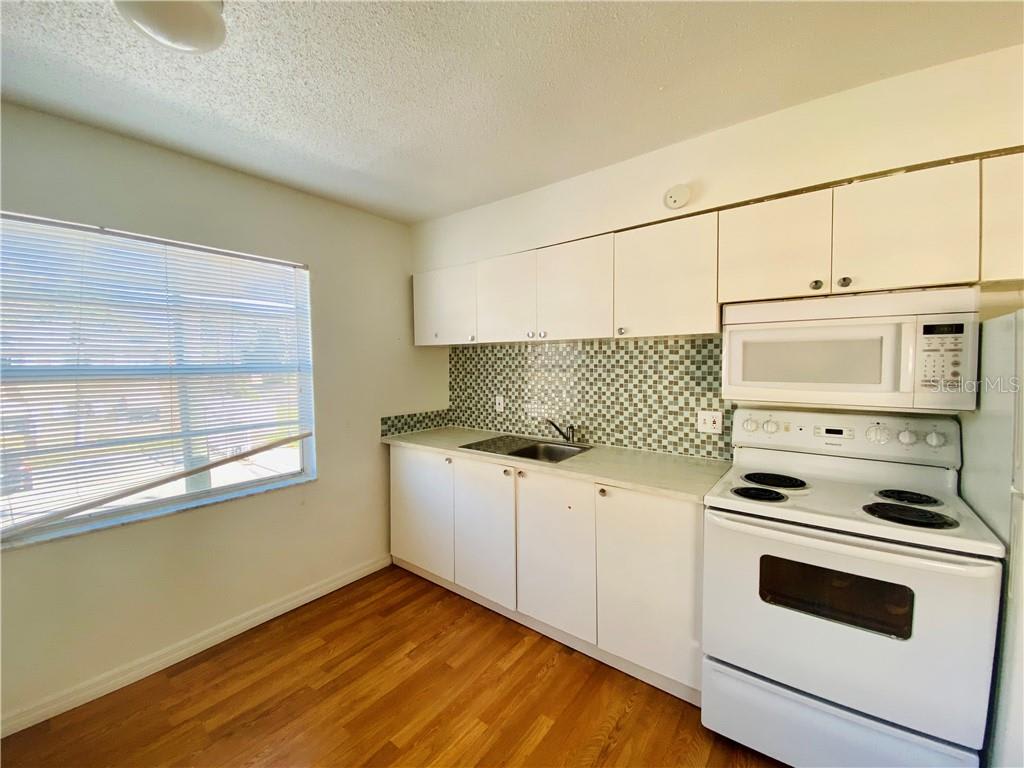 696 Michigan Avenue – photo 4