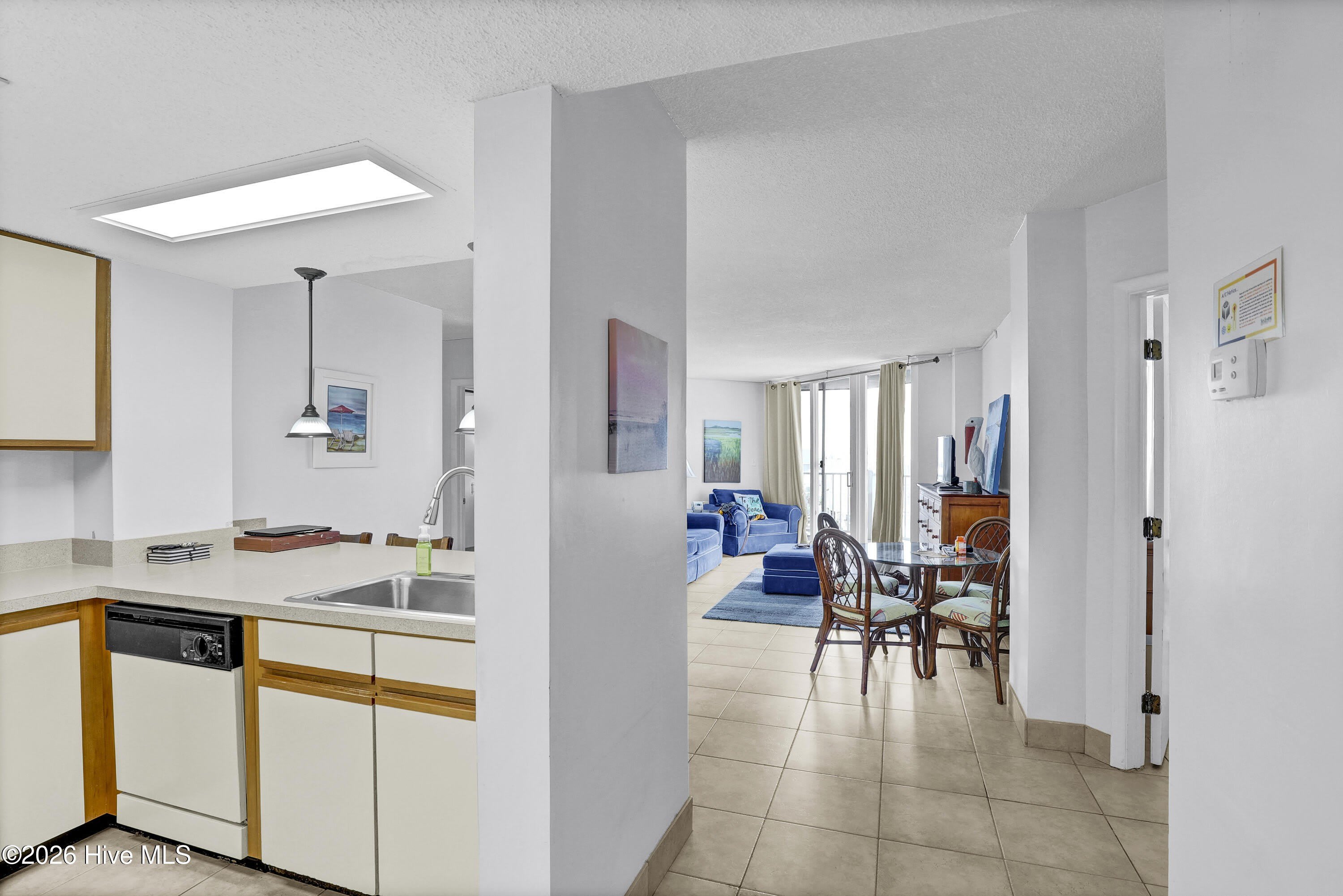 2000 New River Inlet Road – photo 3