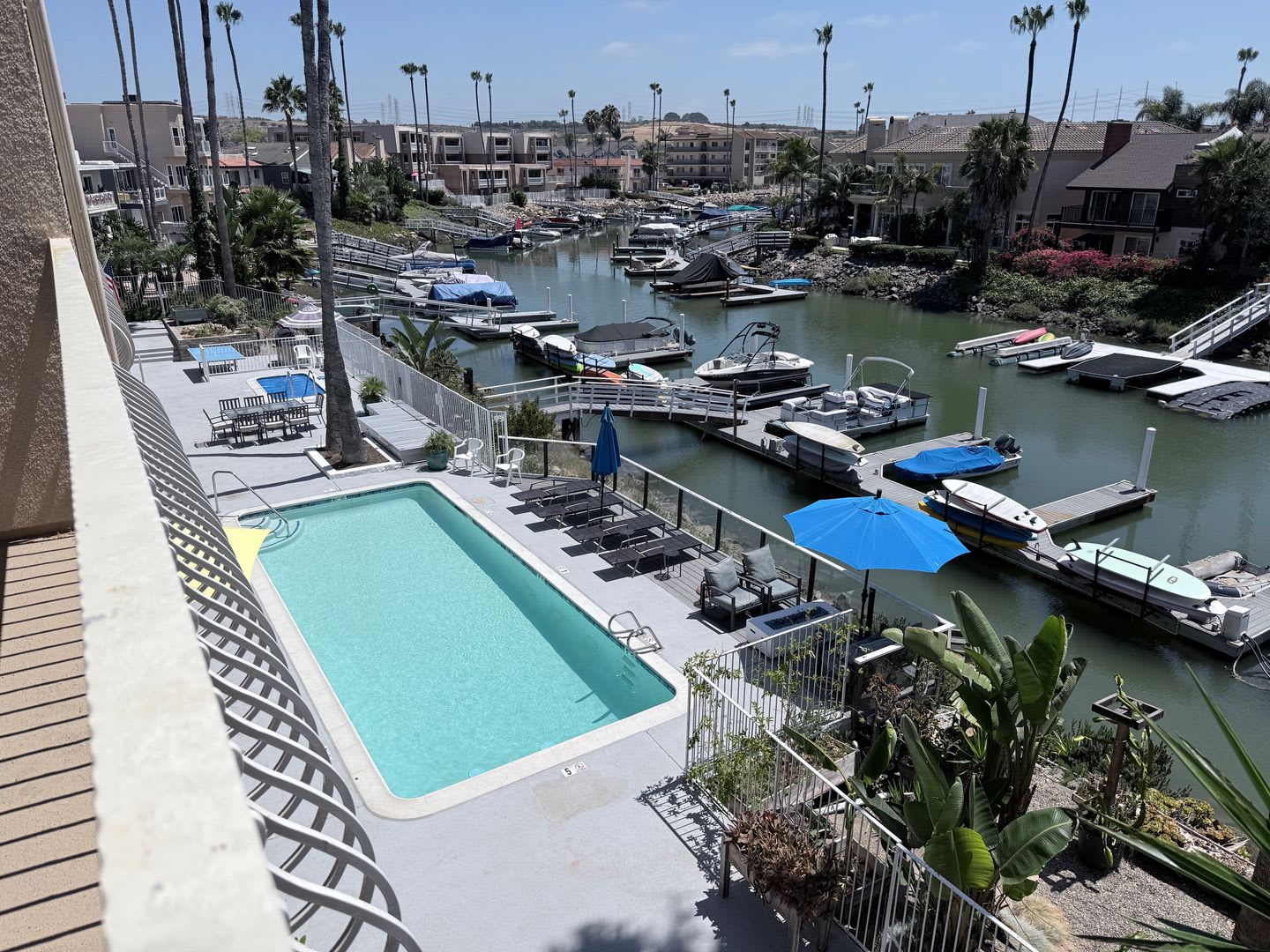 2 Bedroom, 2 Bath Bristol Cove Condo – photo 1