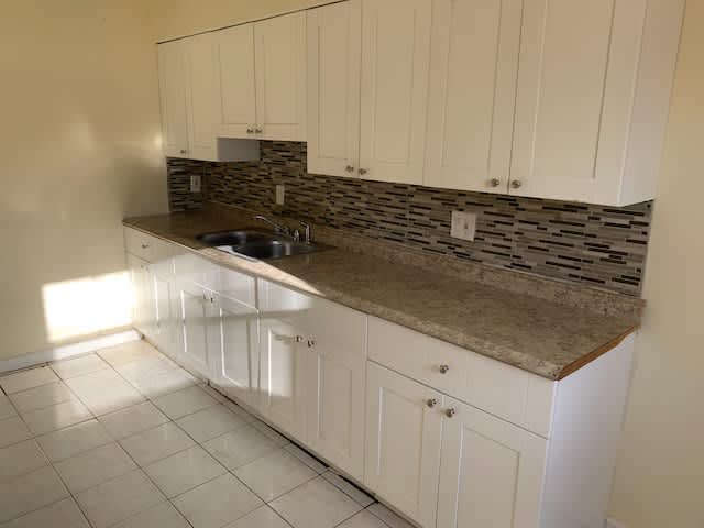 2720 Northwest 25th Street – photo 3