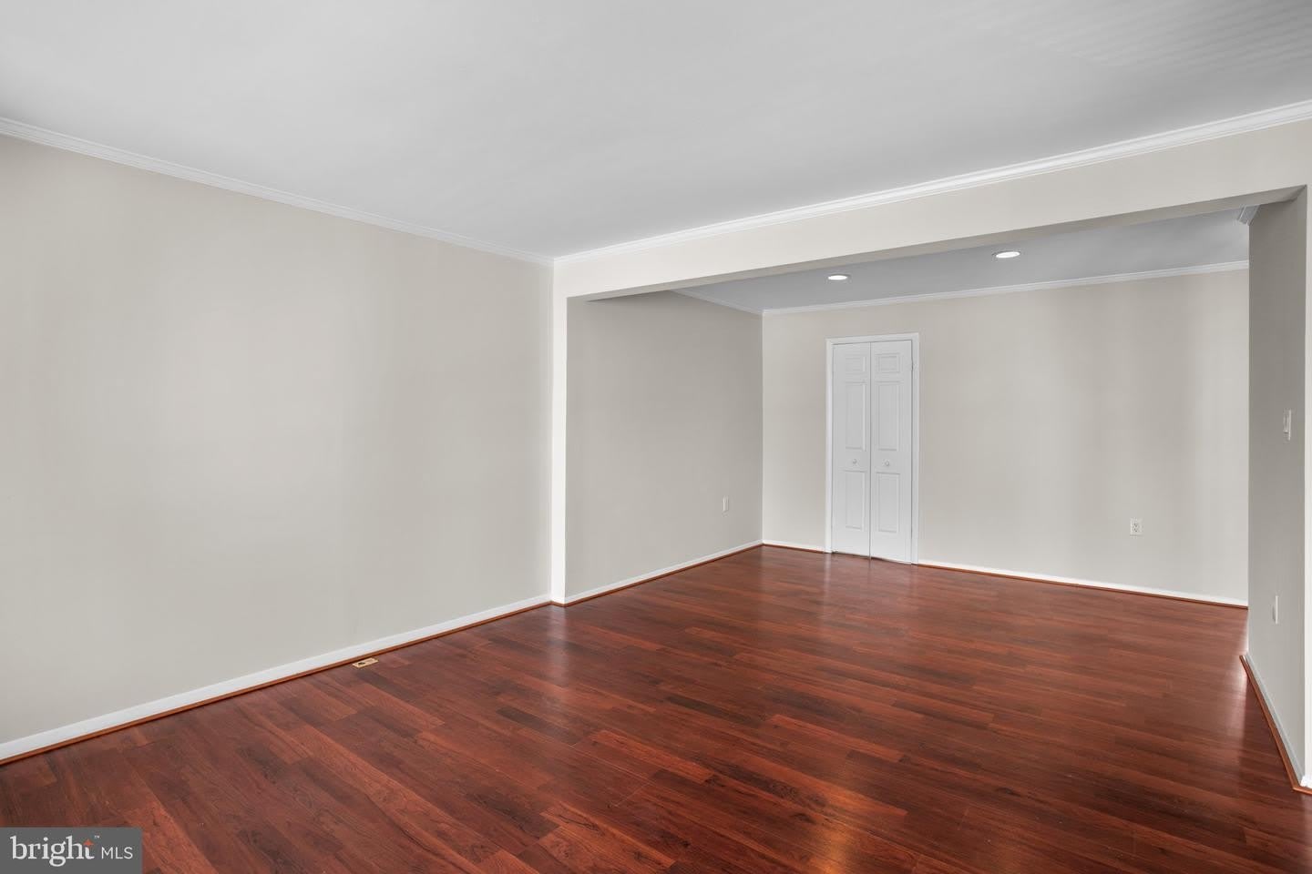 8113 WOODED GLEN CT – photo 4