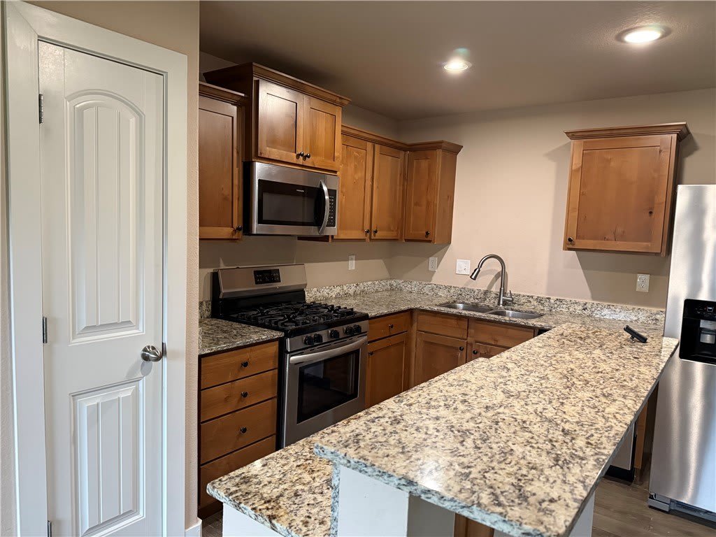 522 Vee Street – photo 4