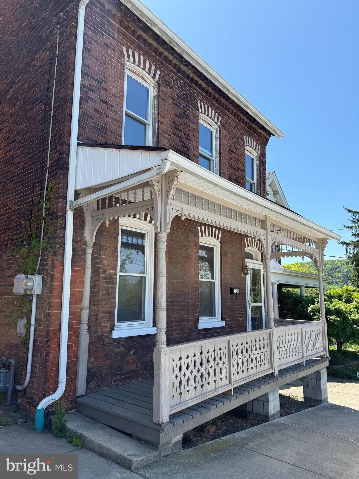 704 5TH Street – photo 1