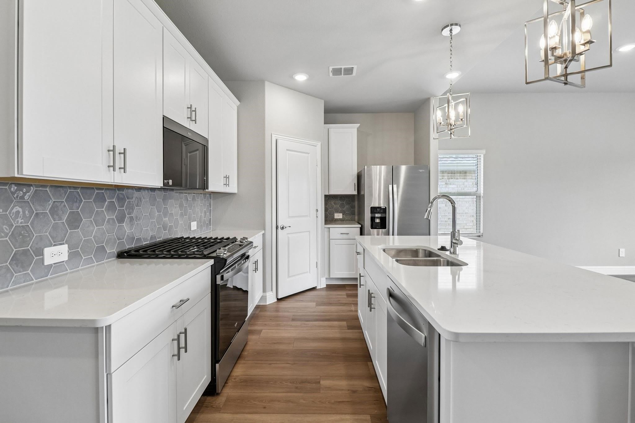 6206 Castamere Drive – photo 3