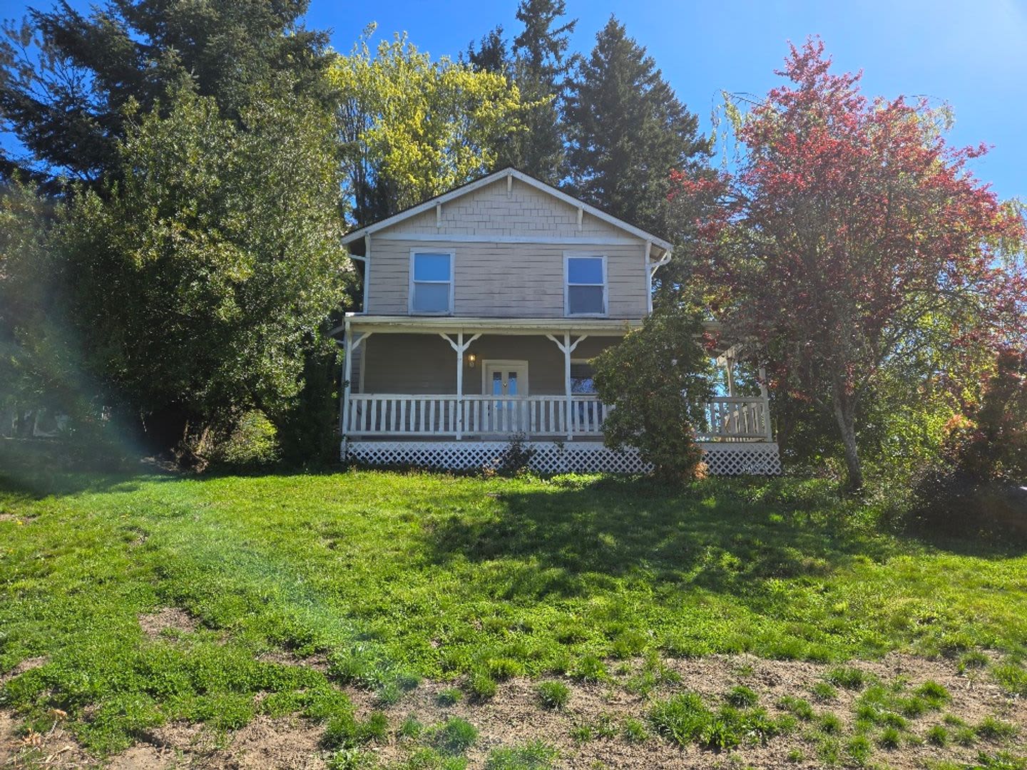 3 Bedroom Duplex in Convenient Kingston Location! – photo 1