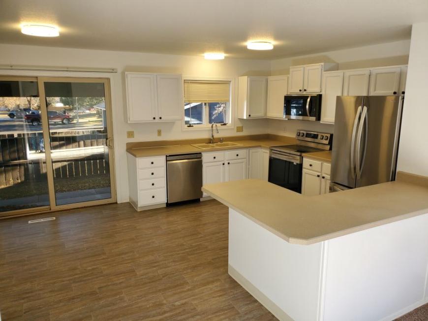 1355 Quartz Place – photo 2