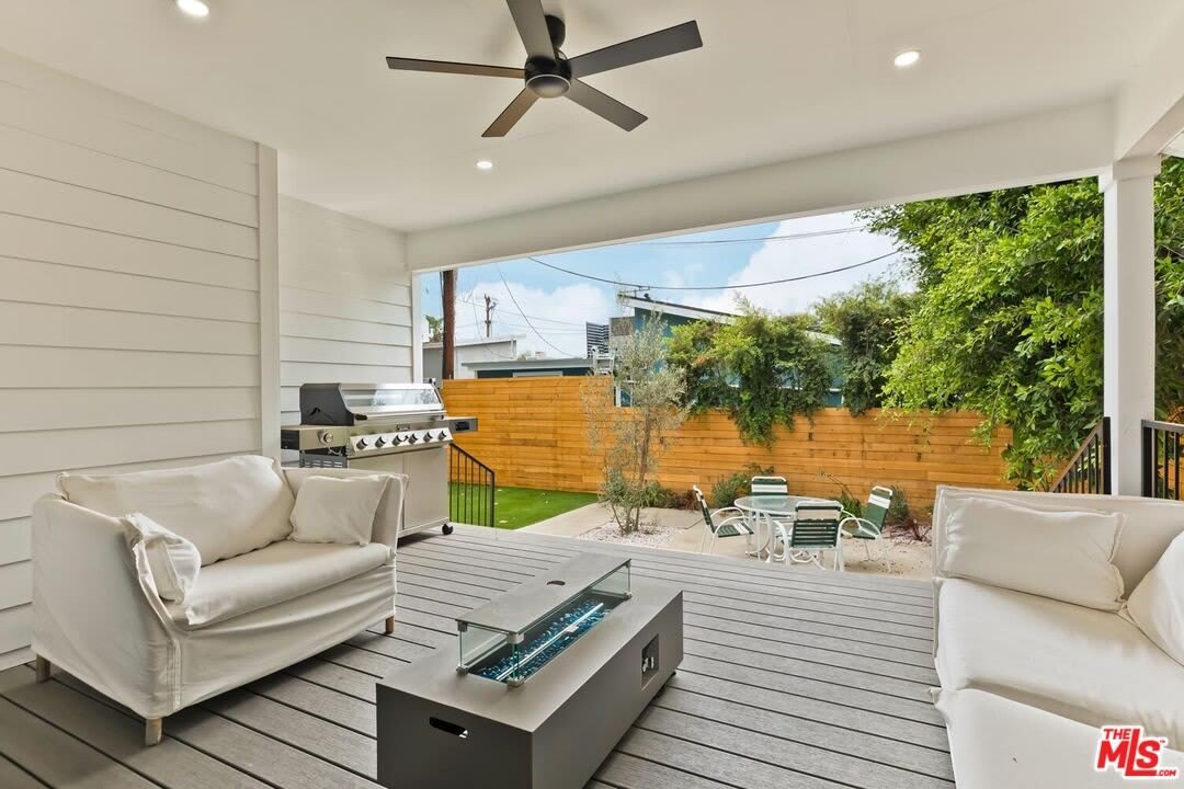 9028 Keith Ave – photo 2