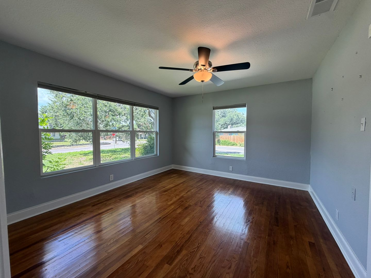 3 Bedroom 2 Bath Home Close To Woodlawn Park – photo 4