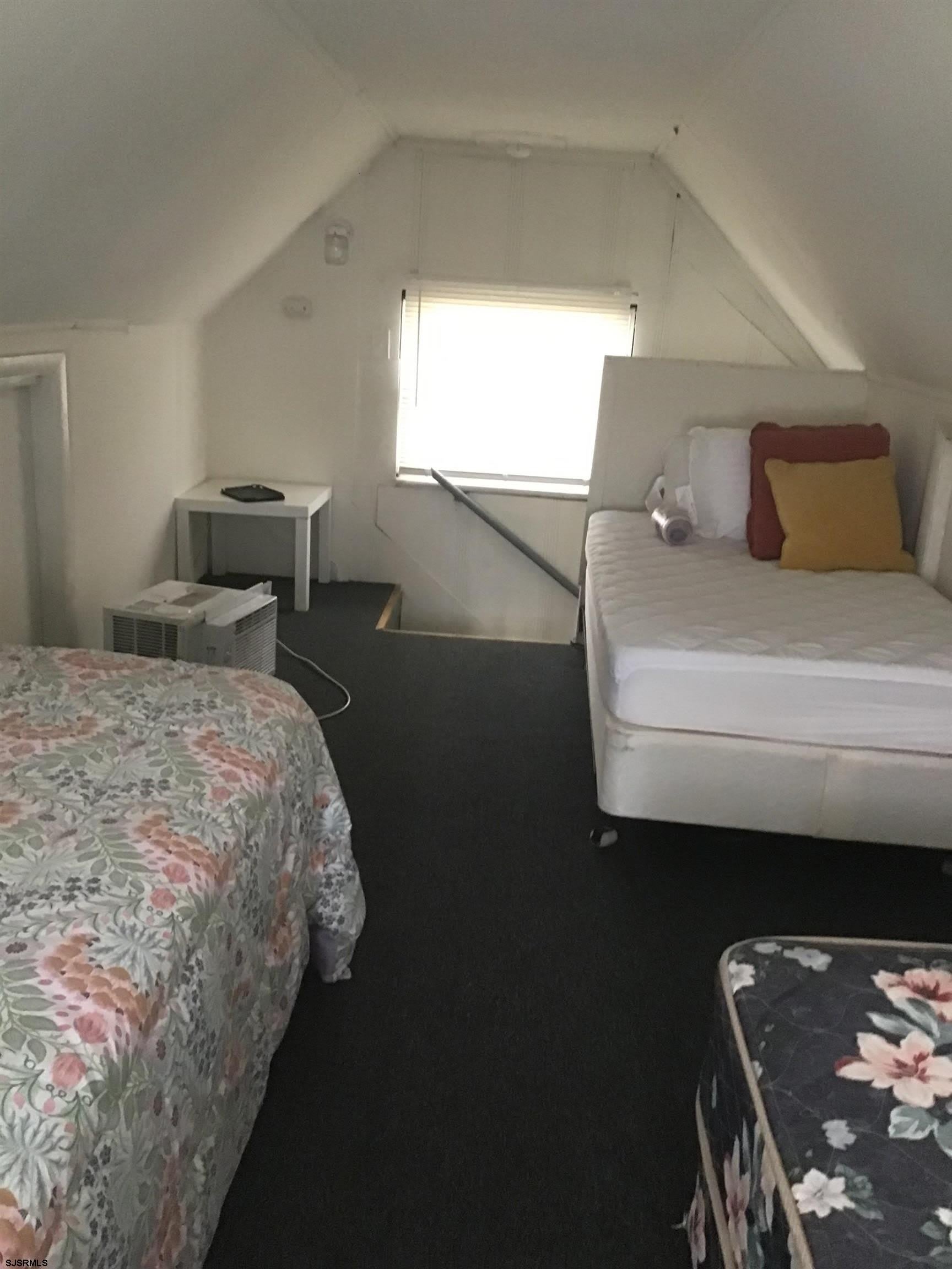 9317 Monmouth Ave – photo 5
