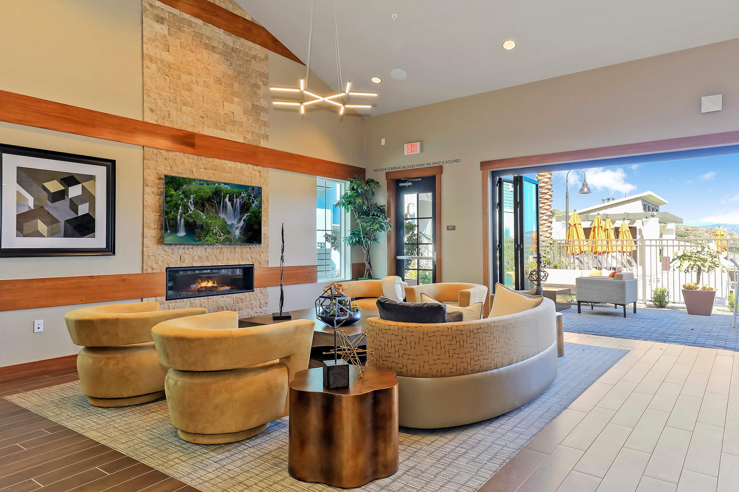 Esencia Sur Apartment Homes – photo 2