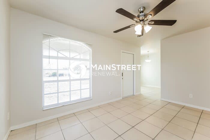 2612 63rd Street West – photo 4