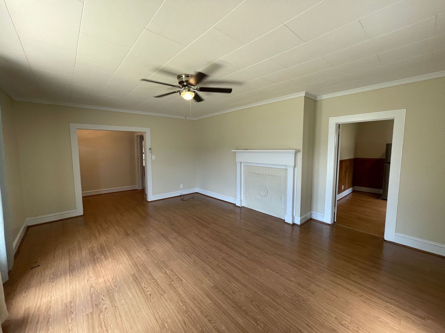 Coming Soon!!! 4 bedroom 2 bathroom house. Lawn Care, Electric, and Water Included! – photo 2