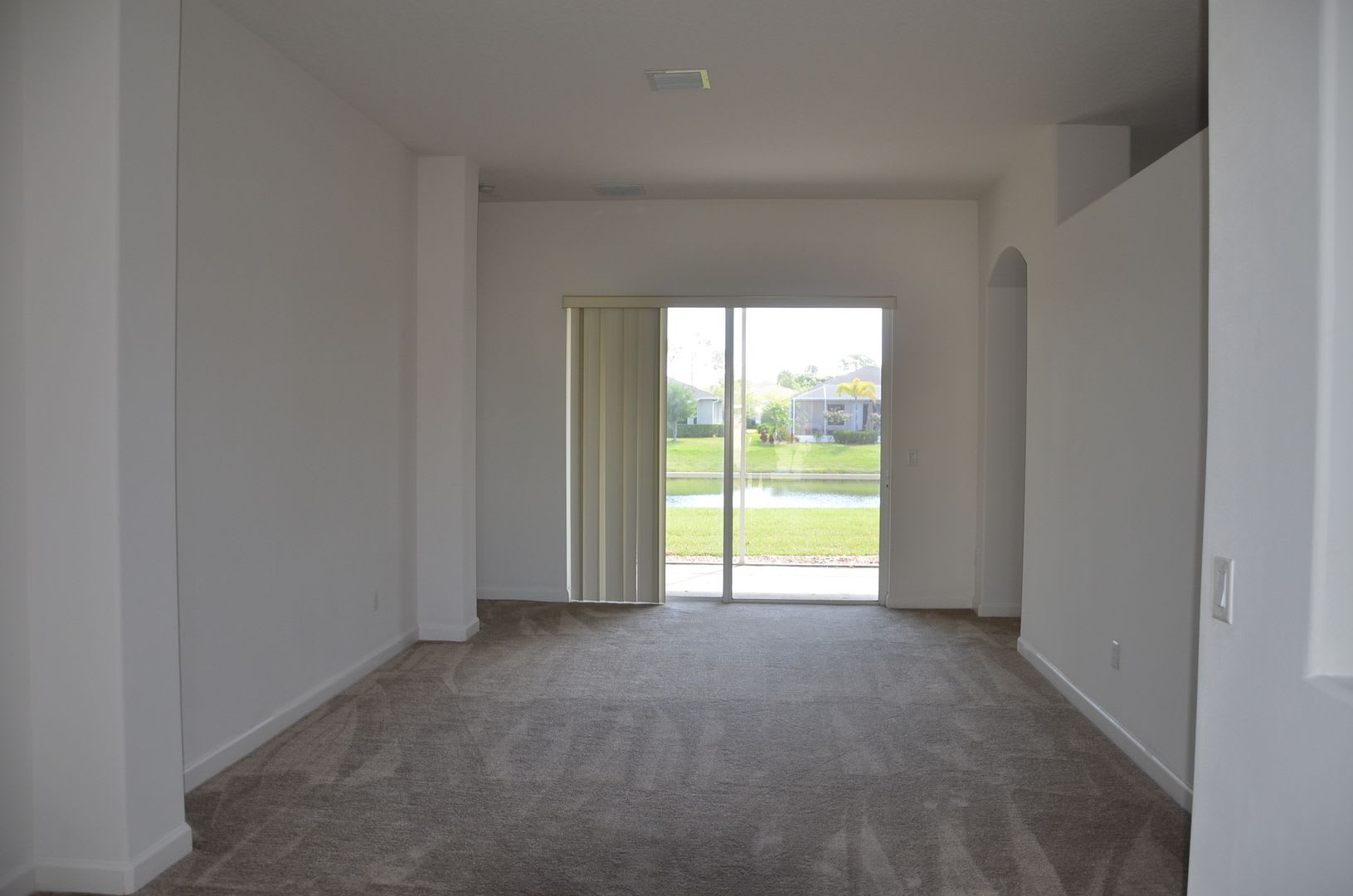 Spacious 4/2 Trillium Community – photo 2