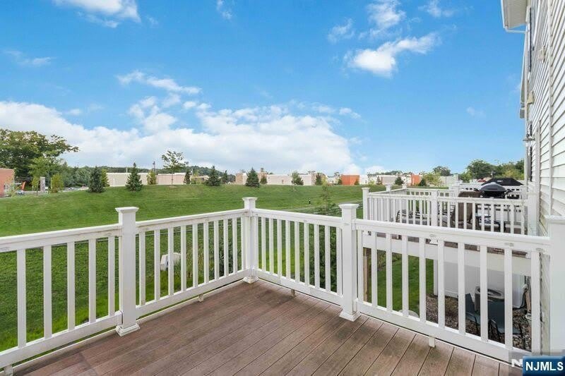 28 Colgate Drive – photo 4