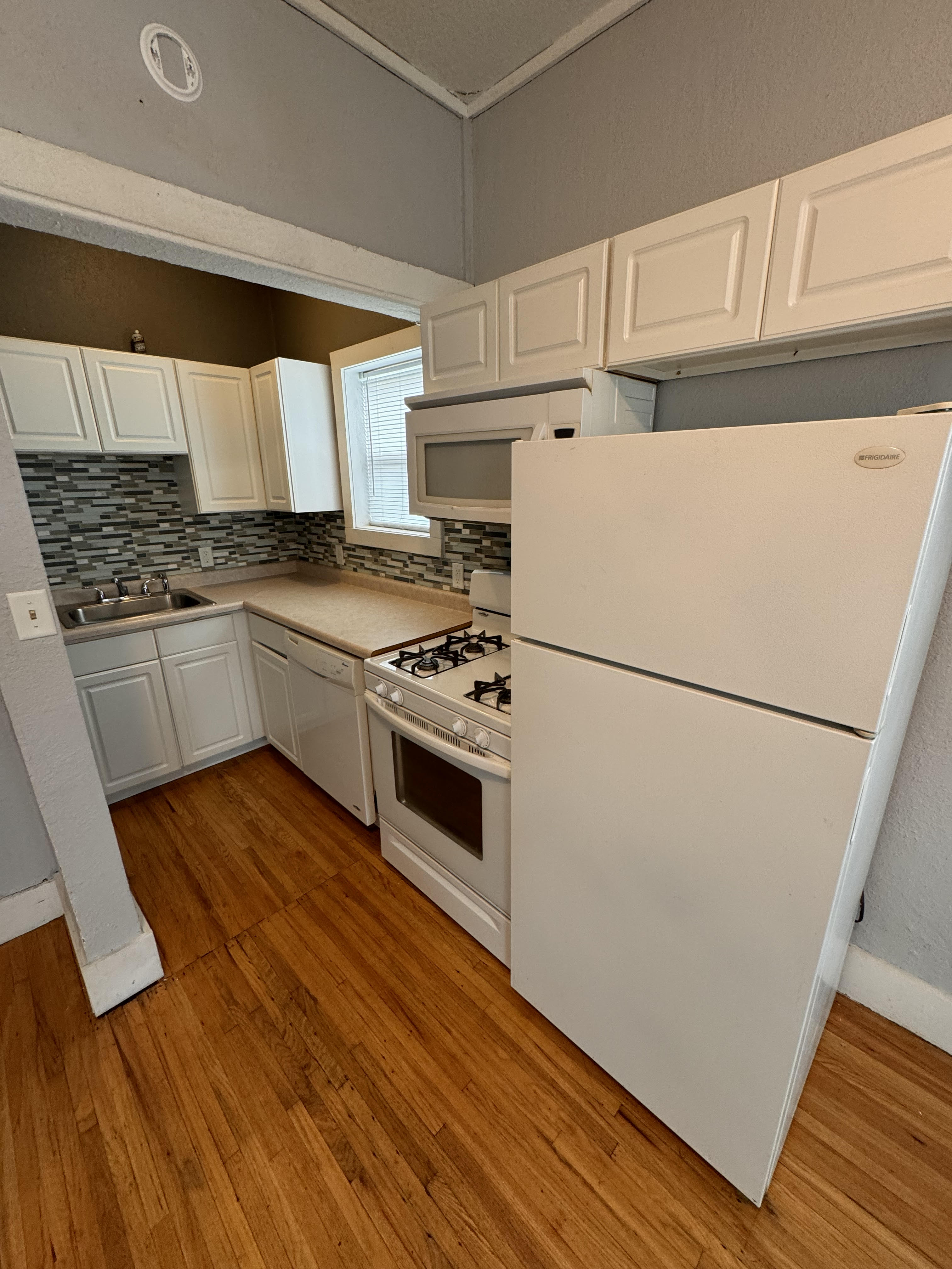 604 N 2nd St – photo 4