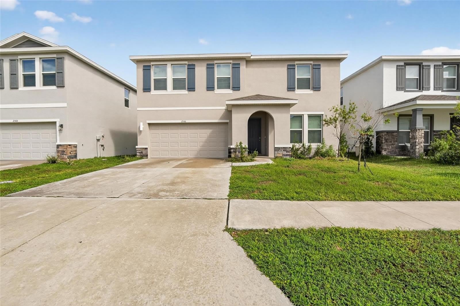 2546 WARREN ACRES Boulevard – photo 1