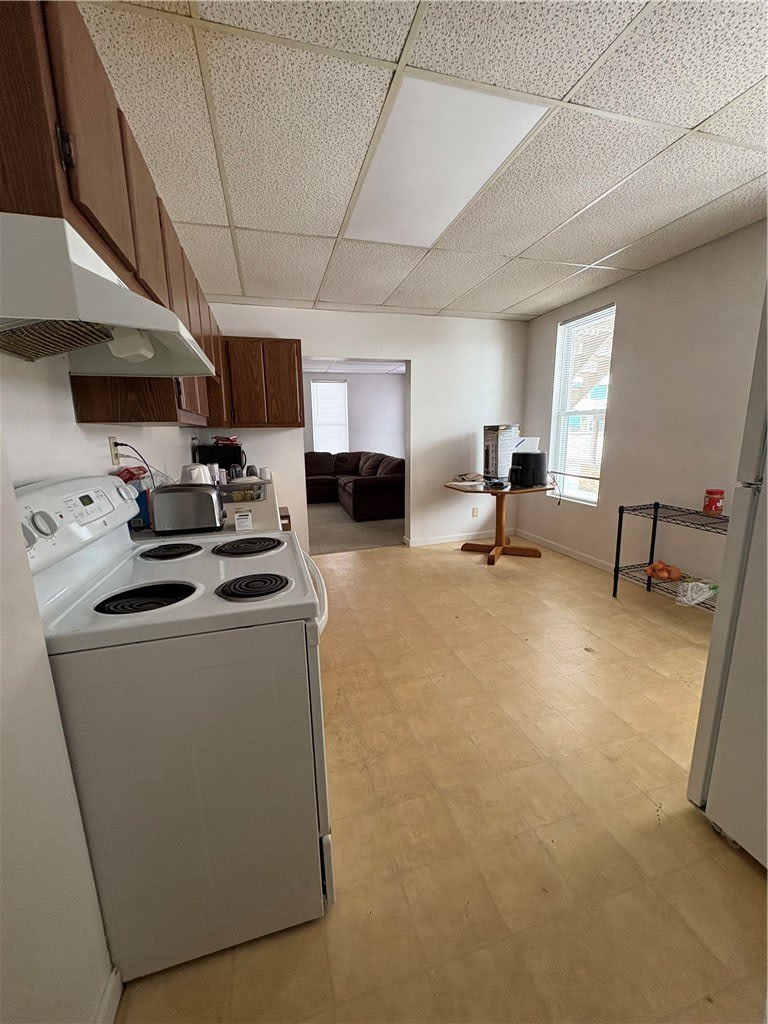 320 Normal Ave – photo 4