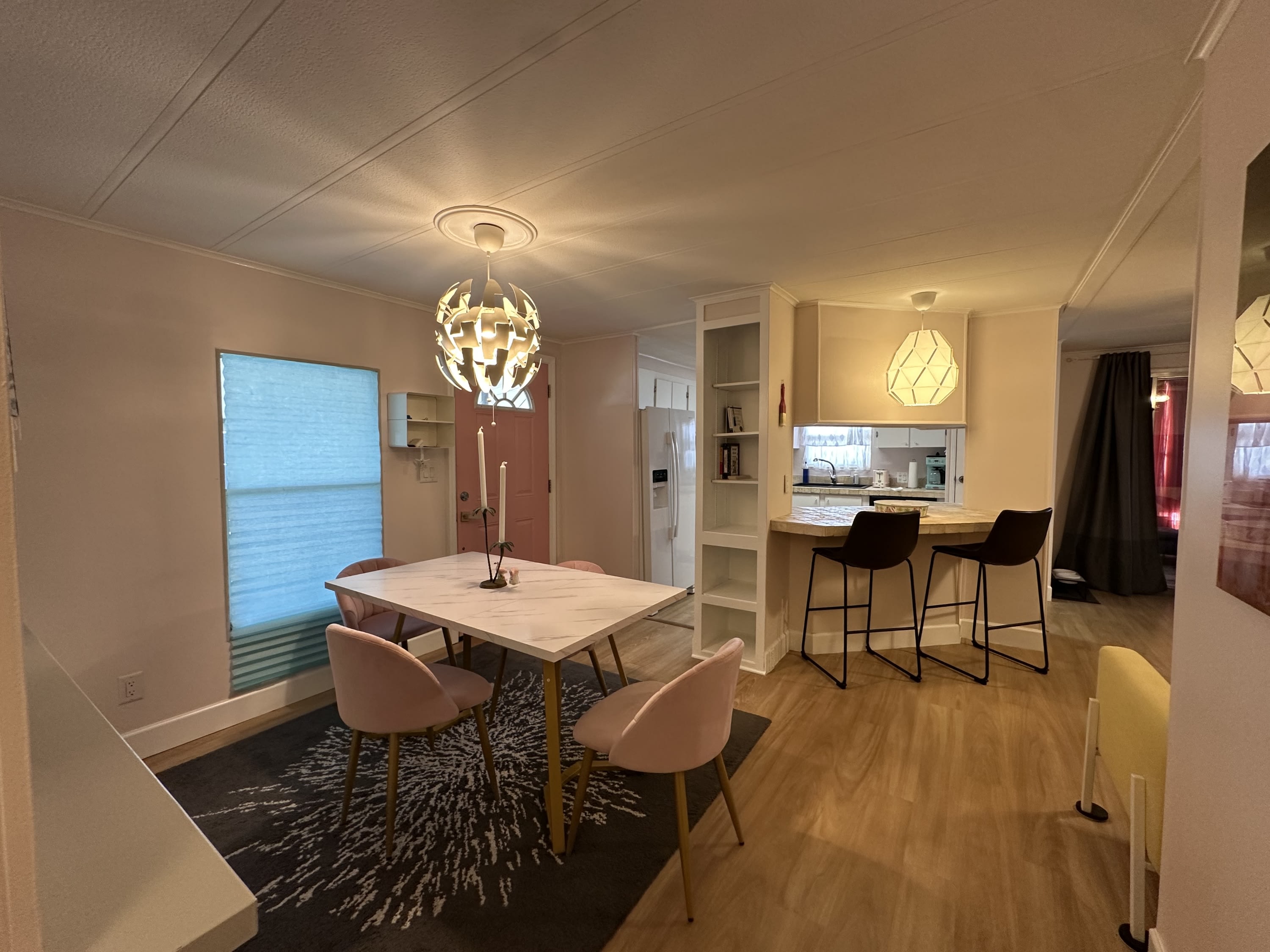283 Apricot Street – photo 3