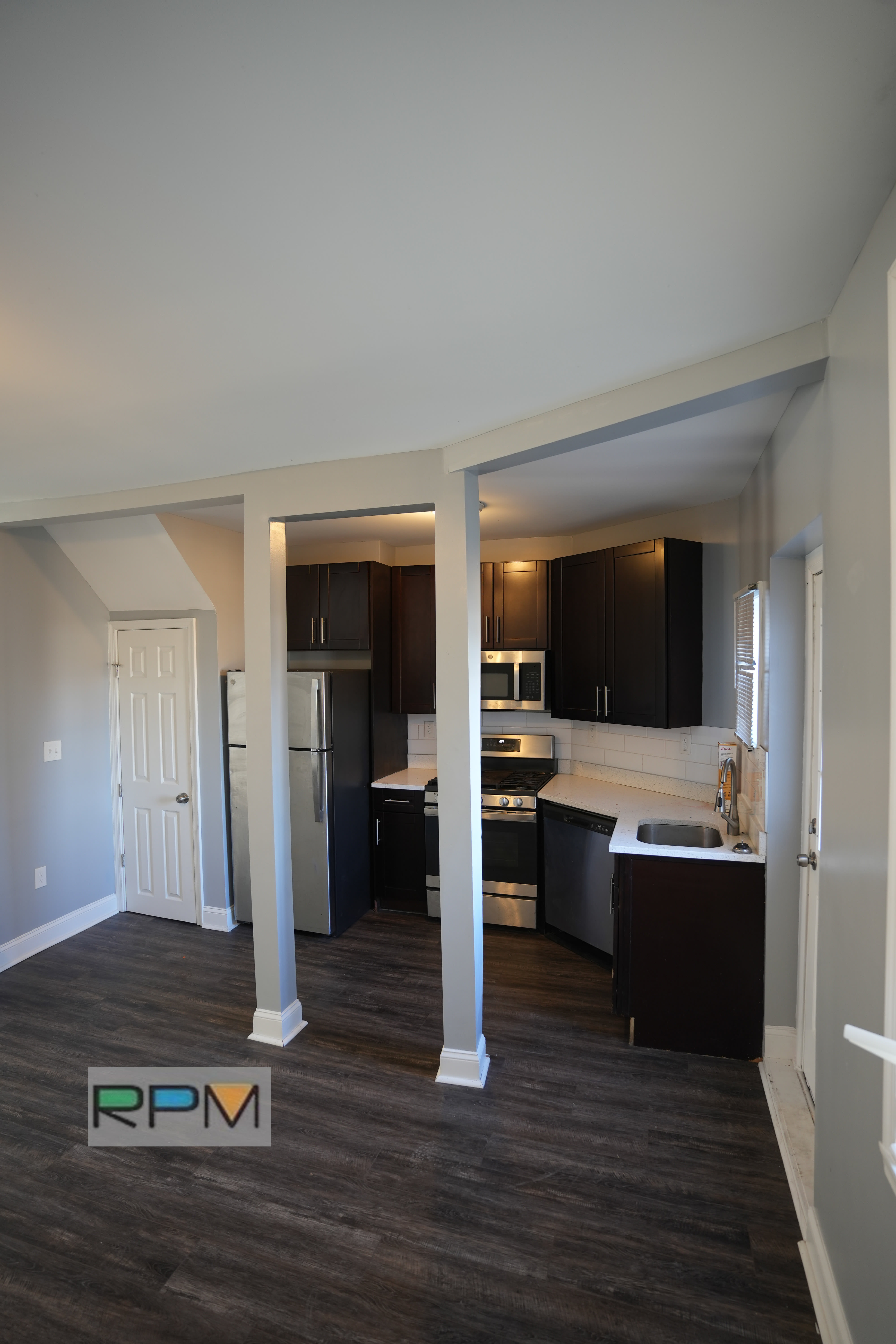1204 Bonaparte Ave – photo 3