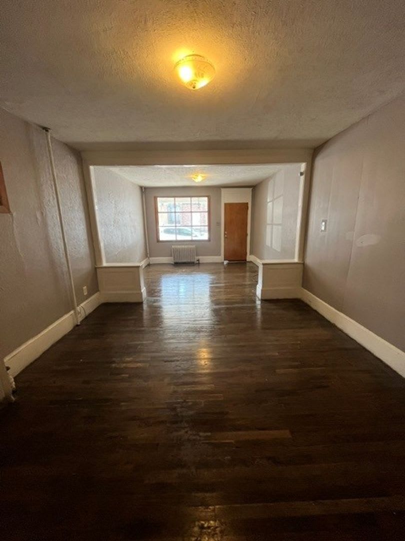 3 bedroom 1 bathroom – photo 5