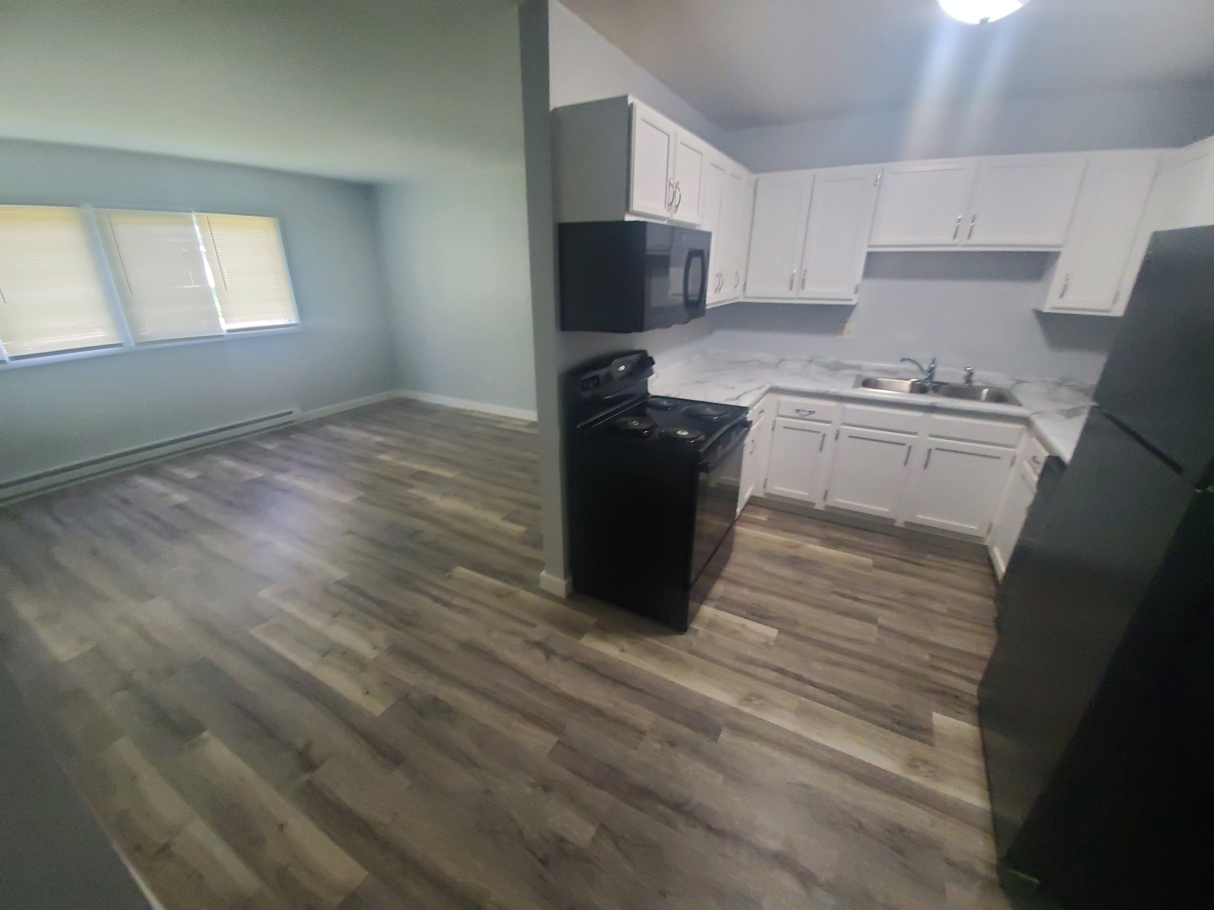 1734 La Cres St – photo 1
