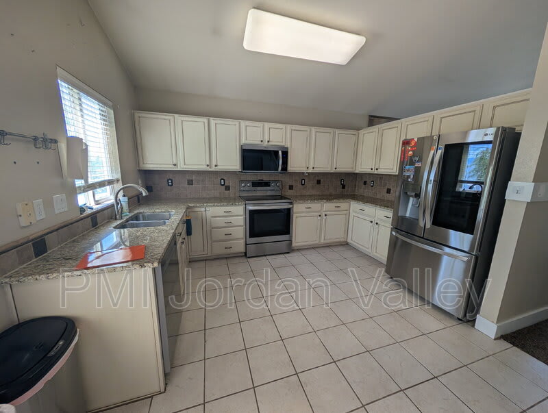14392 Dreamfield Drive – photo 4