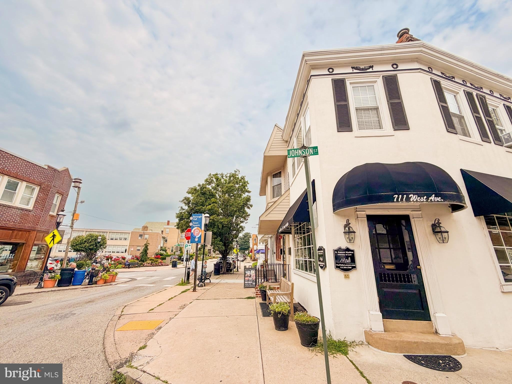 711 WEST Avenue – photo 5