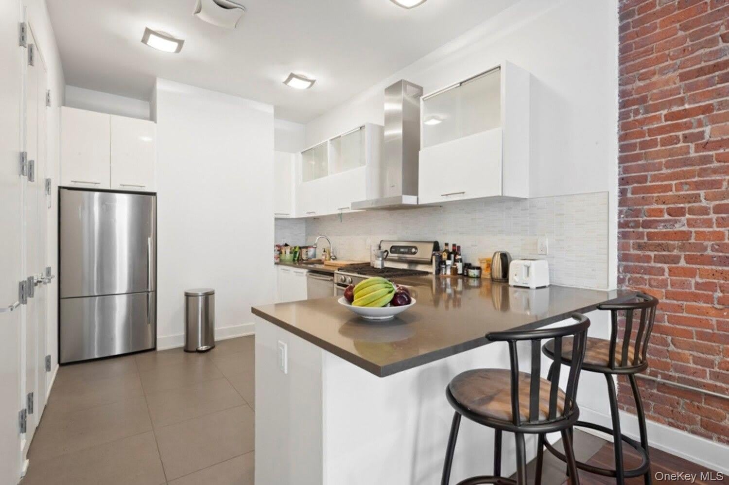 66 N 1ST Street – photo 3