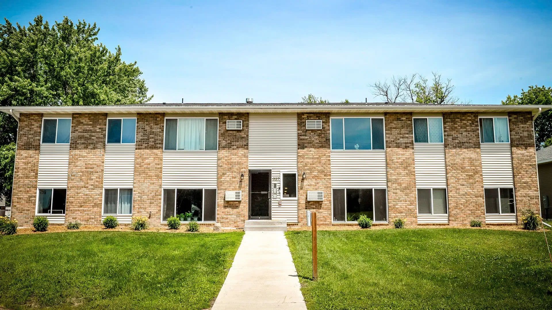 Northbrook Apartments – photo 1