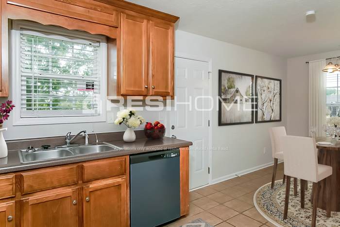 18347 Upland Trail – photo 3