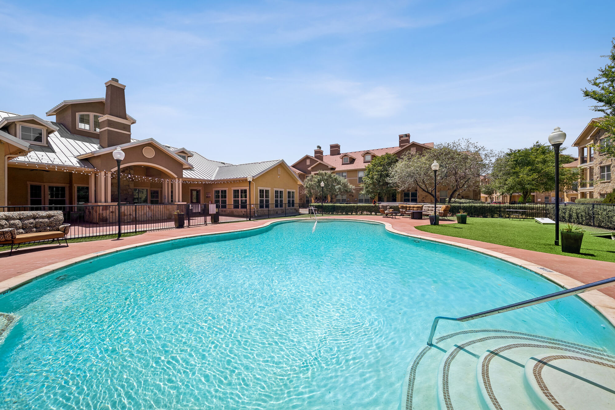 Blue Ridge Apartment Homes – photo 1