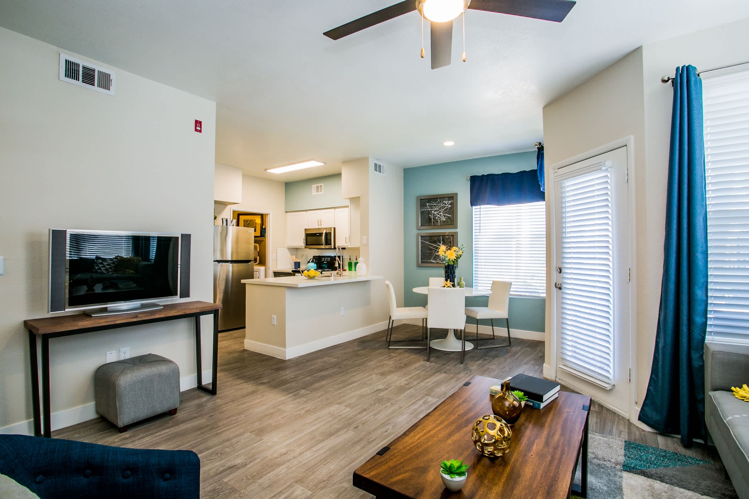 The Layne at Peccole Ranch – photo 3