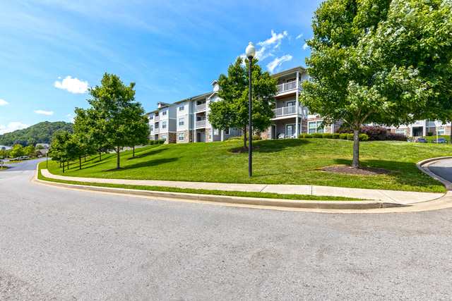 Vantage Pointe at Marrowbone Heights – photo 1