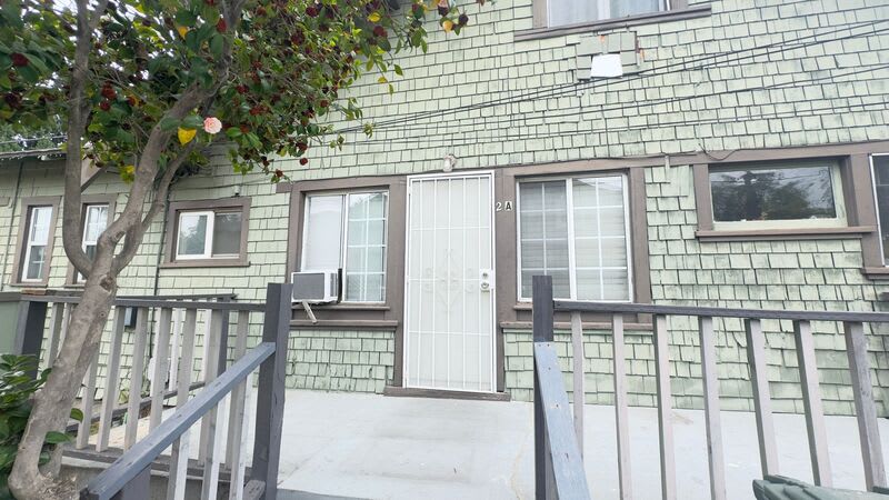 545 N Oakland Ave – photo 2