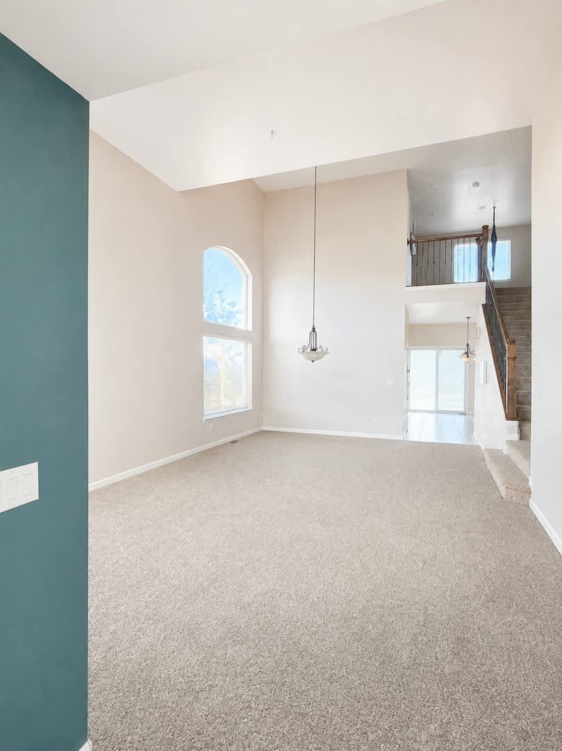 Large 4 bedroom home in Founders Village – photo 4