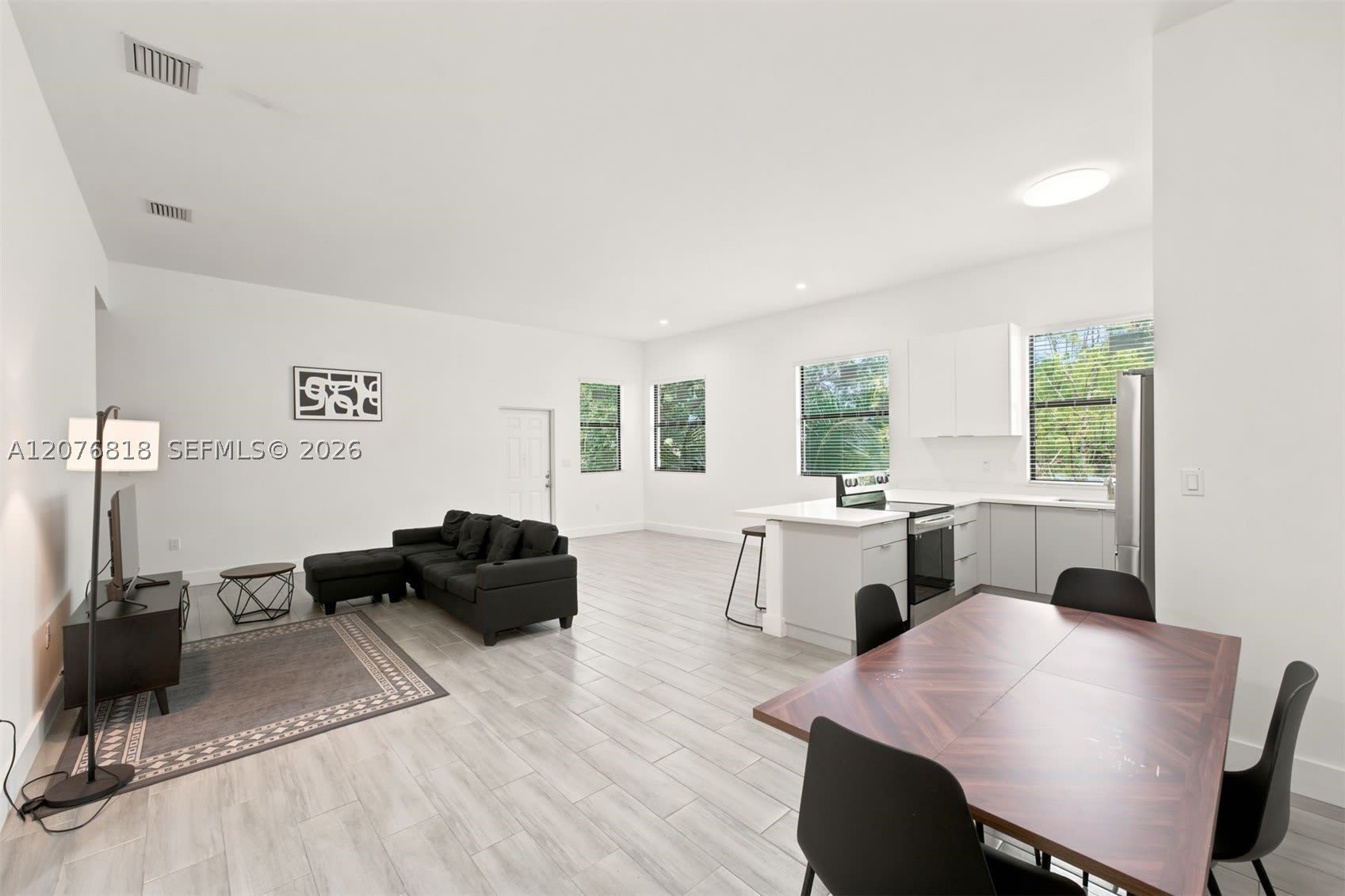 1544 NW 59th St – photo 5