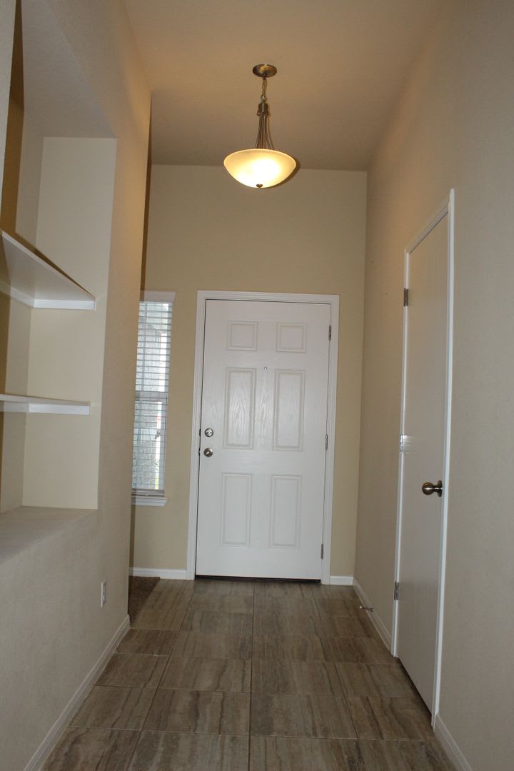 CUTE 3 BEDROOM, 2 BATHROOM – photo 2