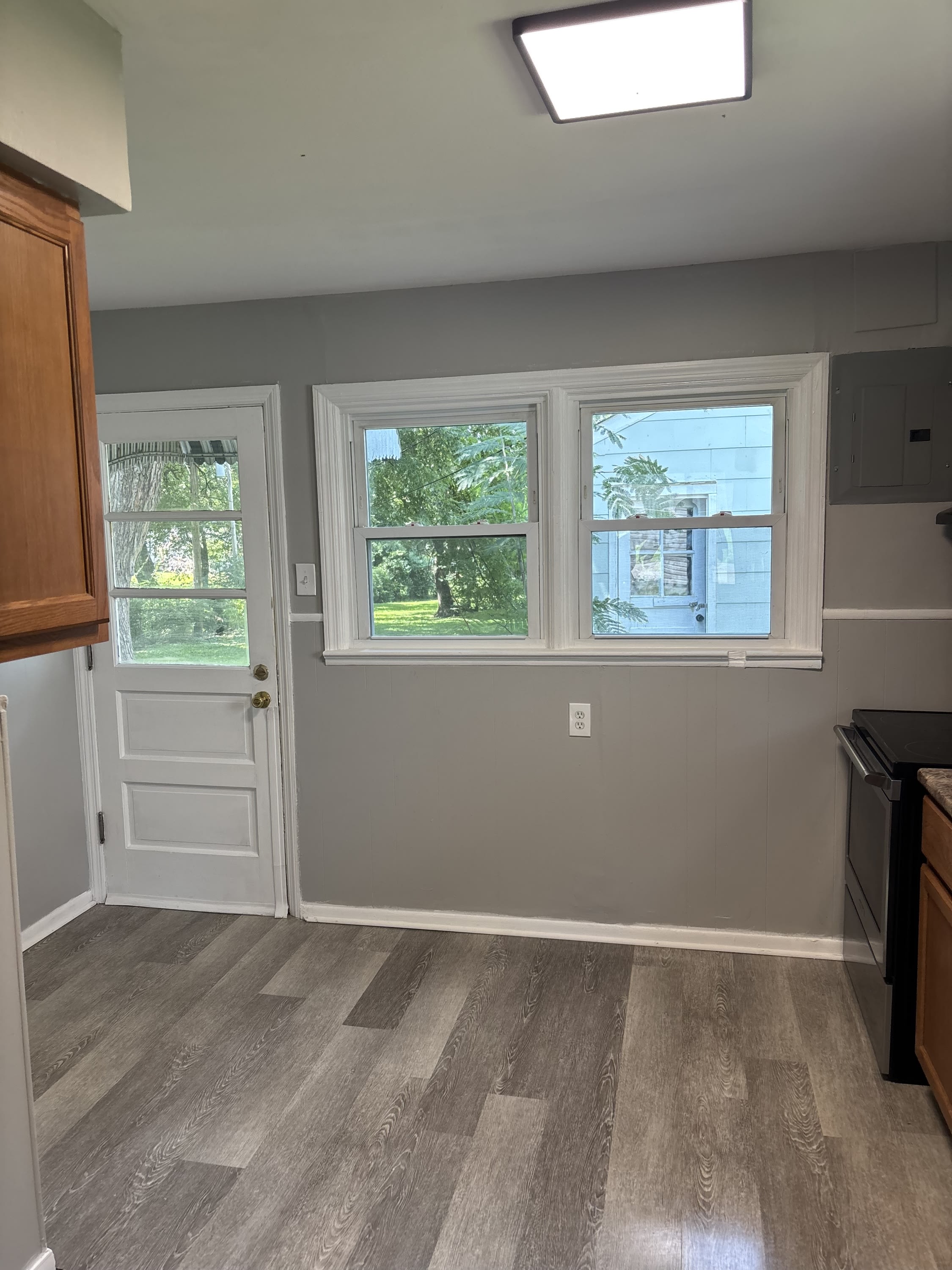 460 Marechal Lane – photo 3