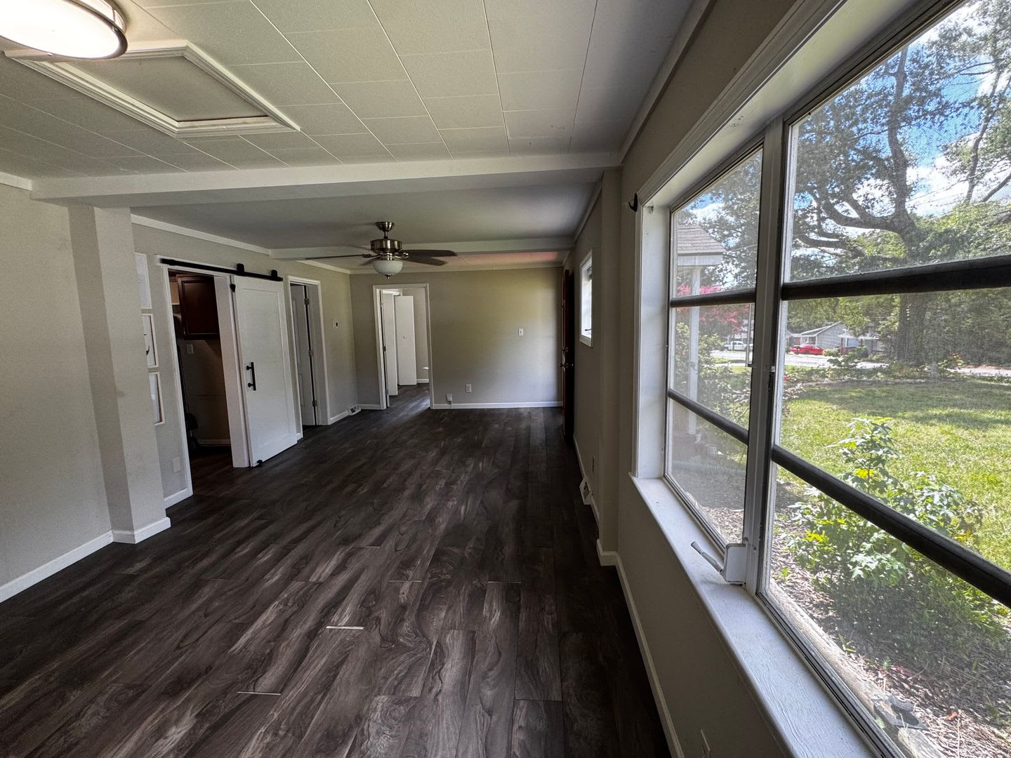 Spacious 4 Bedroom Home With Large Yard In Greensboro – photo 4